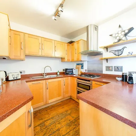 Elegant Period Clifton Balcony - Simplycheckin Apartament *