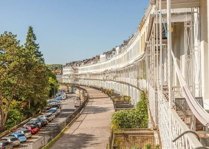 Elegant Period Clifton Balcony - Simplycheckin Διαμέρισμα *