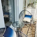 Elegant Period Clifton Balcony - Simplycheckin Διαμέρισμα *