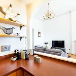 Elegant Period Clifton Balcony - Simplycheckin Διαμέρισμα