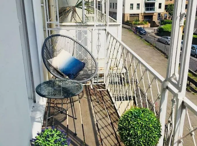 Elegant Period Clifton Balcony - Simplycheckin Appartement Bristol