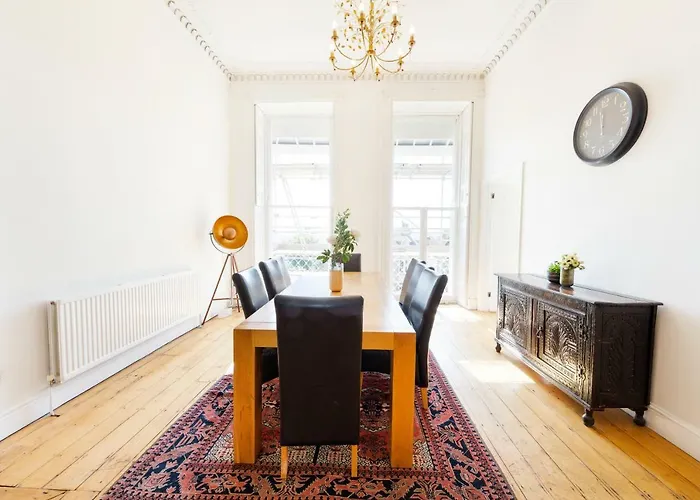 Apartment Elegant Period Clifton Balcony - Simplycheckin Bristol